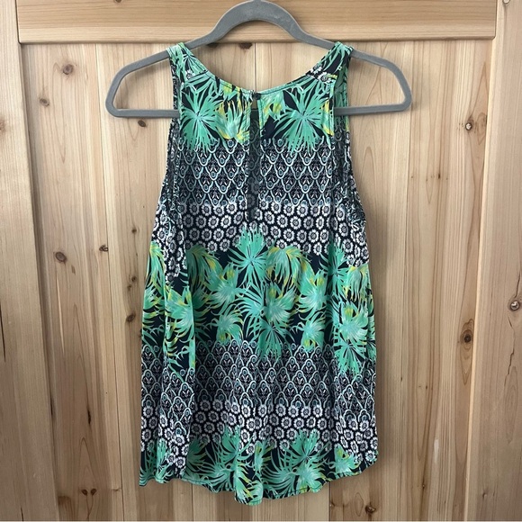 Old Navy Green and Black Patterned Top - Picture 3 of 3